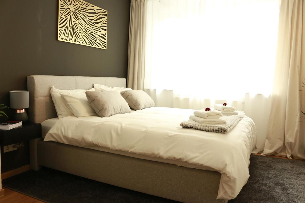 Am City Apartment 24H Self-Check-In, Free Parking, U-Bahn 350M, Netflix Nuremberg Exterior photo