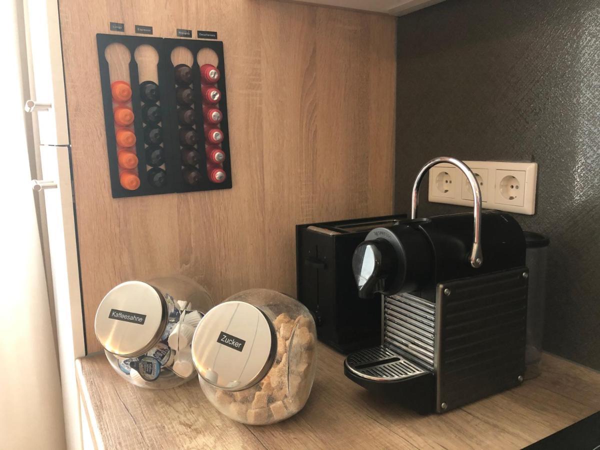 Am City Apartment 24H Self-Check-In, Free Parking, U-Bahn 350M, Netflix Nuremberg Exterior photo
