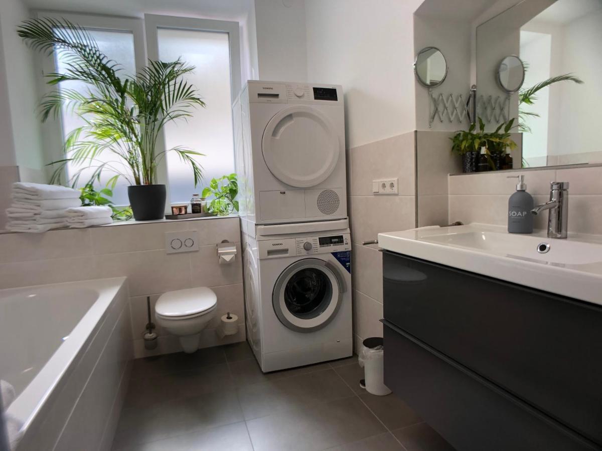 Am City Apartment 24H Self-Check-In, Free Parking, U-Bahn 350M, Netflix Nuremberg Exterior photo